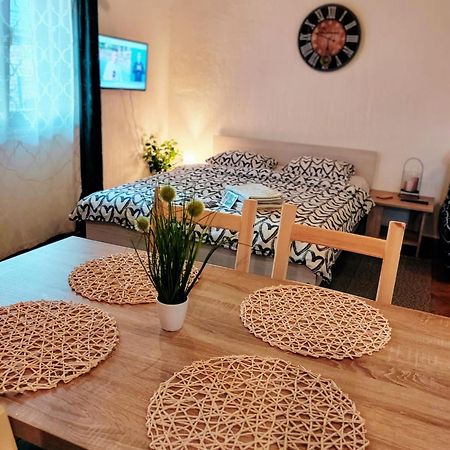 Studio Apartman Buteo Jastrebarsko Exteriér fotografie