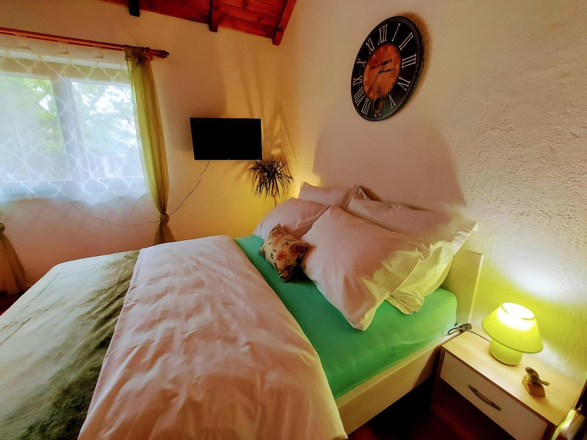 Studio Apartman Buteo Jastrebarsko Exteriér fotografie