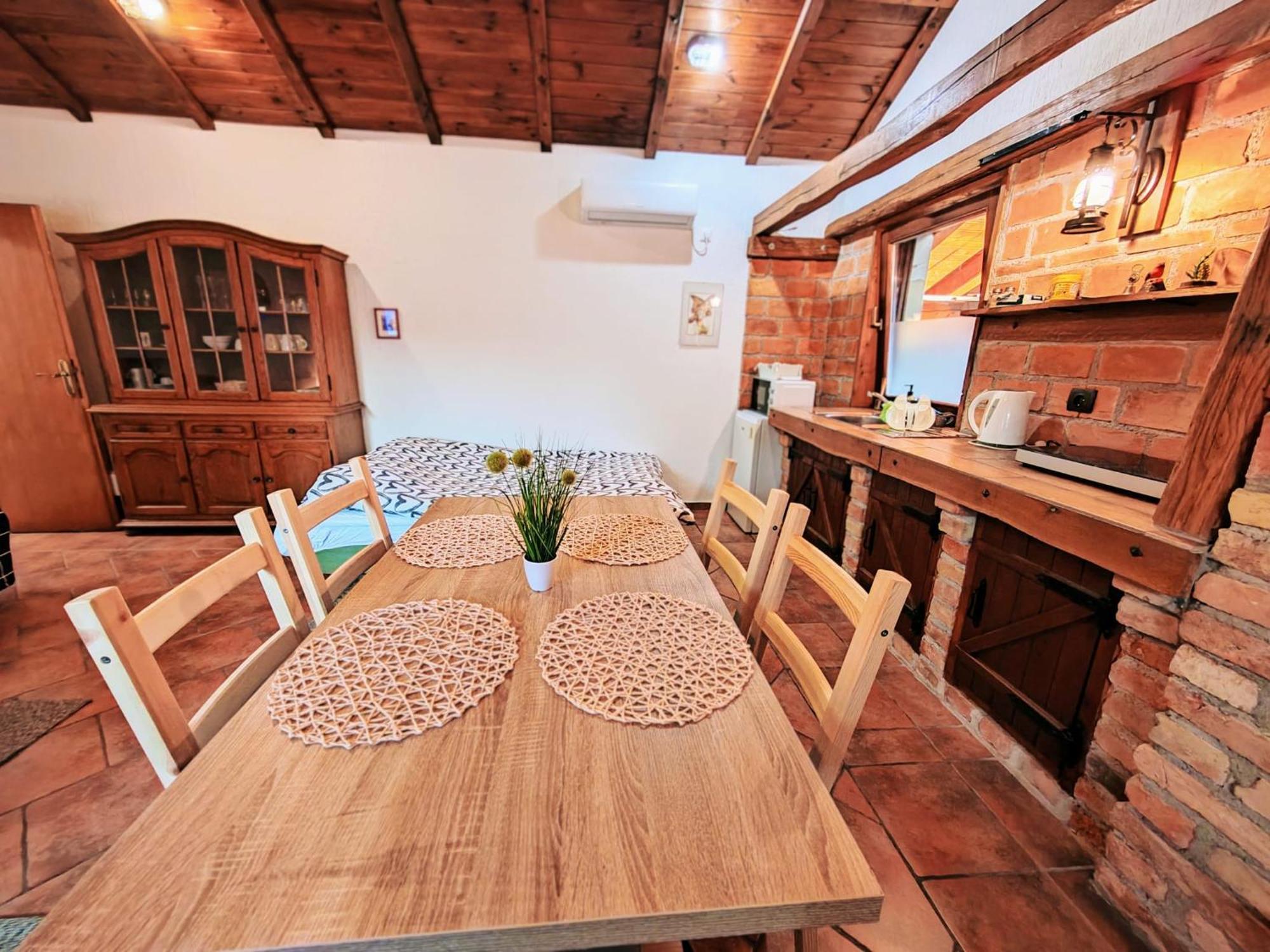 Studio Apartman Buteo Jastrebarsko Exteriér fotografie